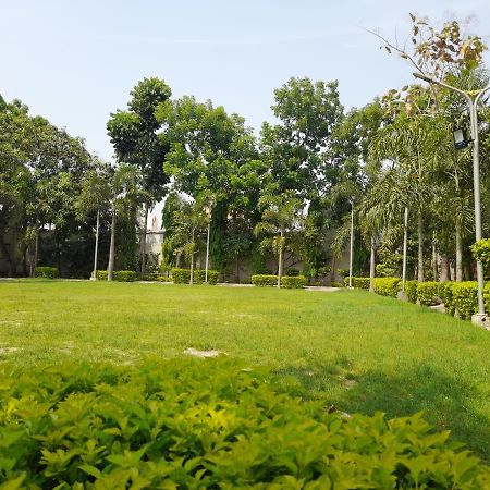 Begusarai Ashoka Resort & Banquets מראה חיצוני תמונה